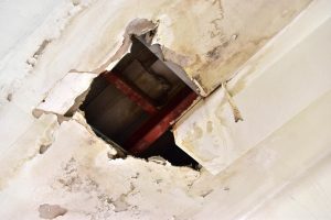 10 Causes Of Water Damage in Houses & Ways to Respond