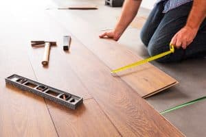 How to Repair Laminate Flooring With Water Damage
