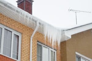 Can Ice Damage Your Roof in the Winter?